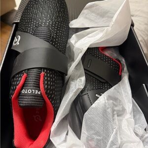 Peloton Women’s  Black and Red Athletic Cycling Shoes 7. Women’s
